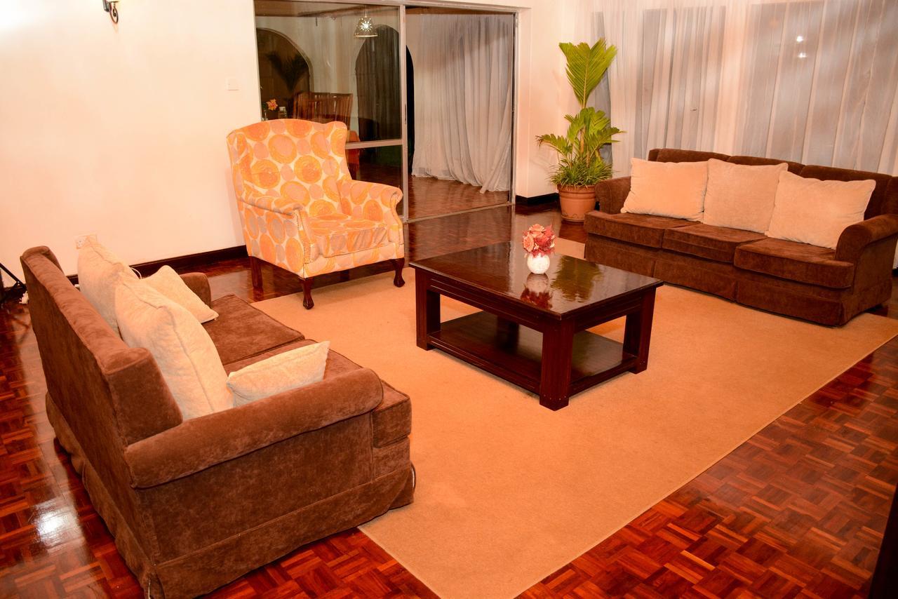 Magnolia Pine Bed & Breakfast Nairobi Bagian luar foto