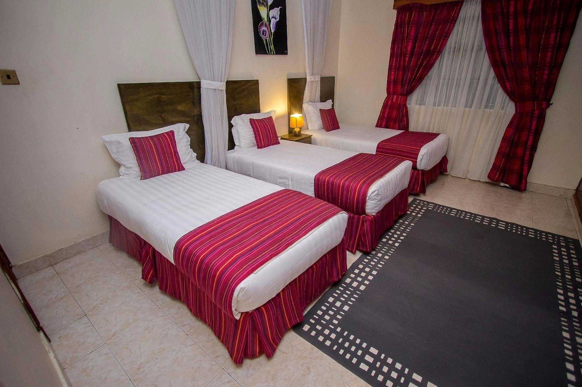 Magnolia Pine Bed & Breakfast Nairobi Bagian luar foto