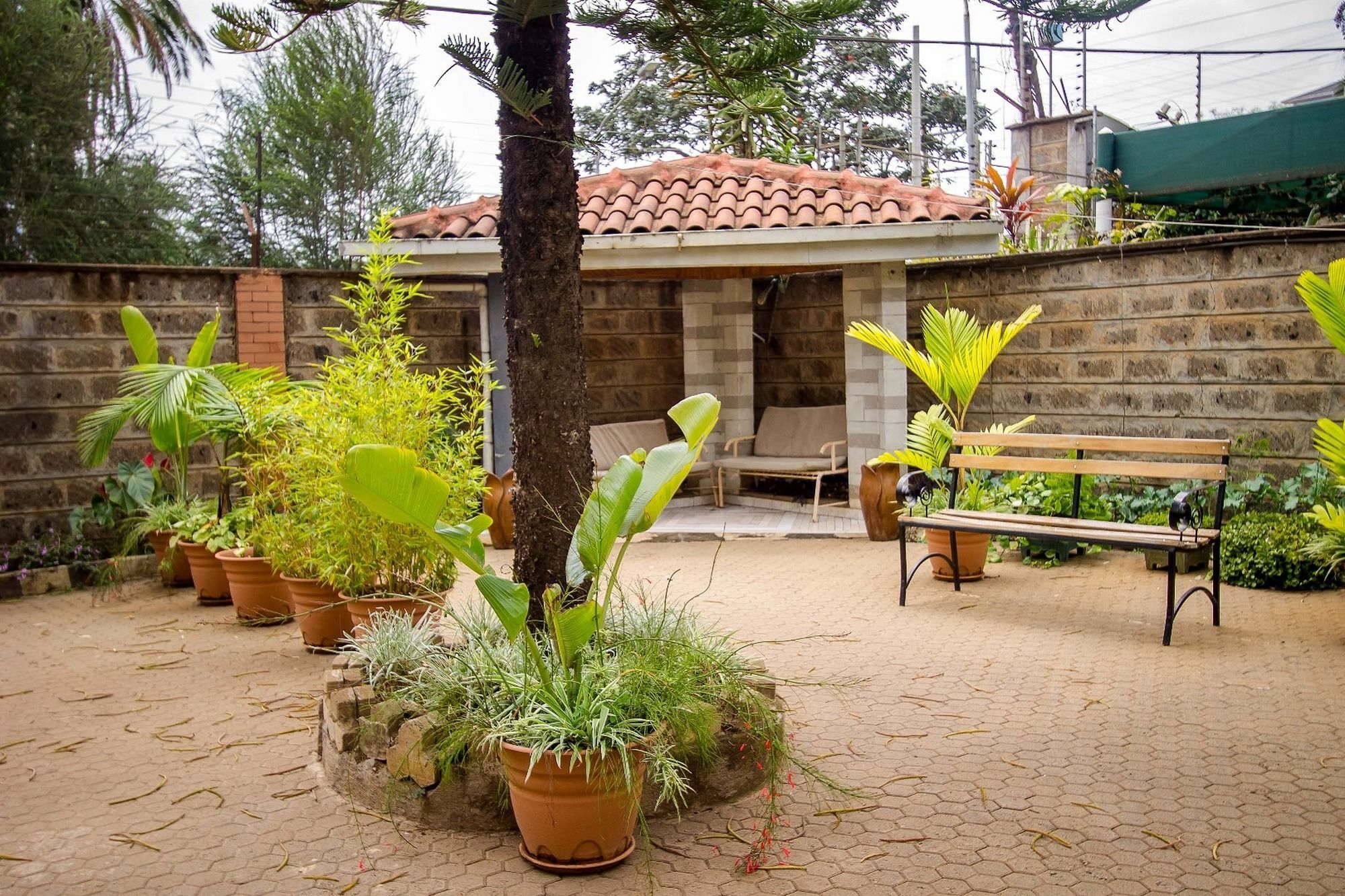 Magnolia Pine Bed & Breakfast Nairobi Bagian luar foto