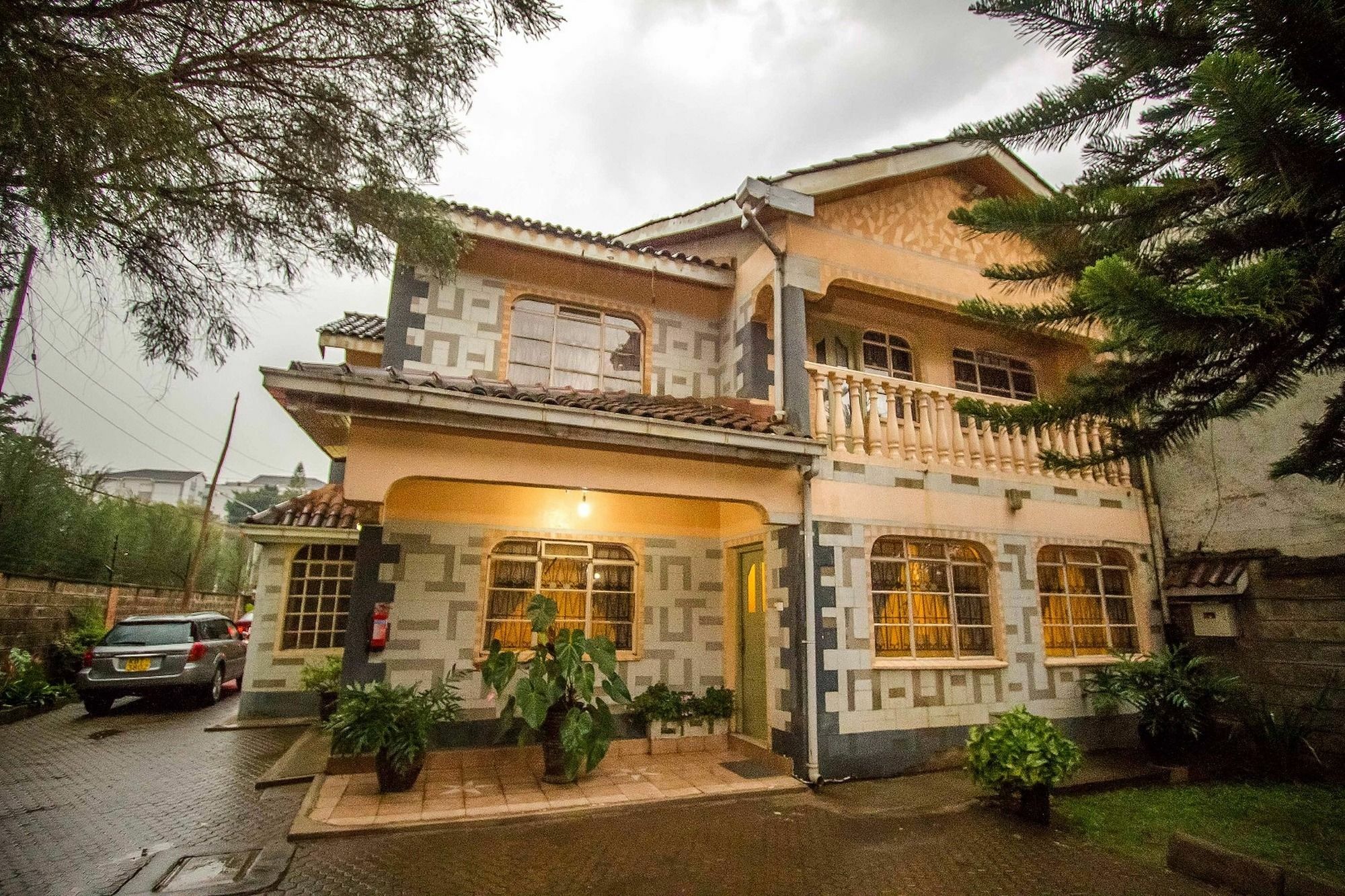 Magnolia Pine Bed & Breakfast Nairobi Bagian luar foto