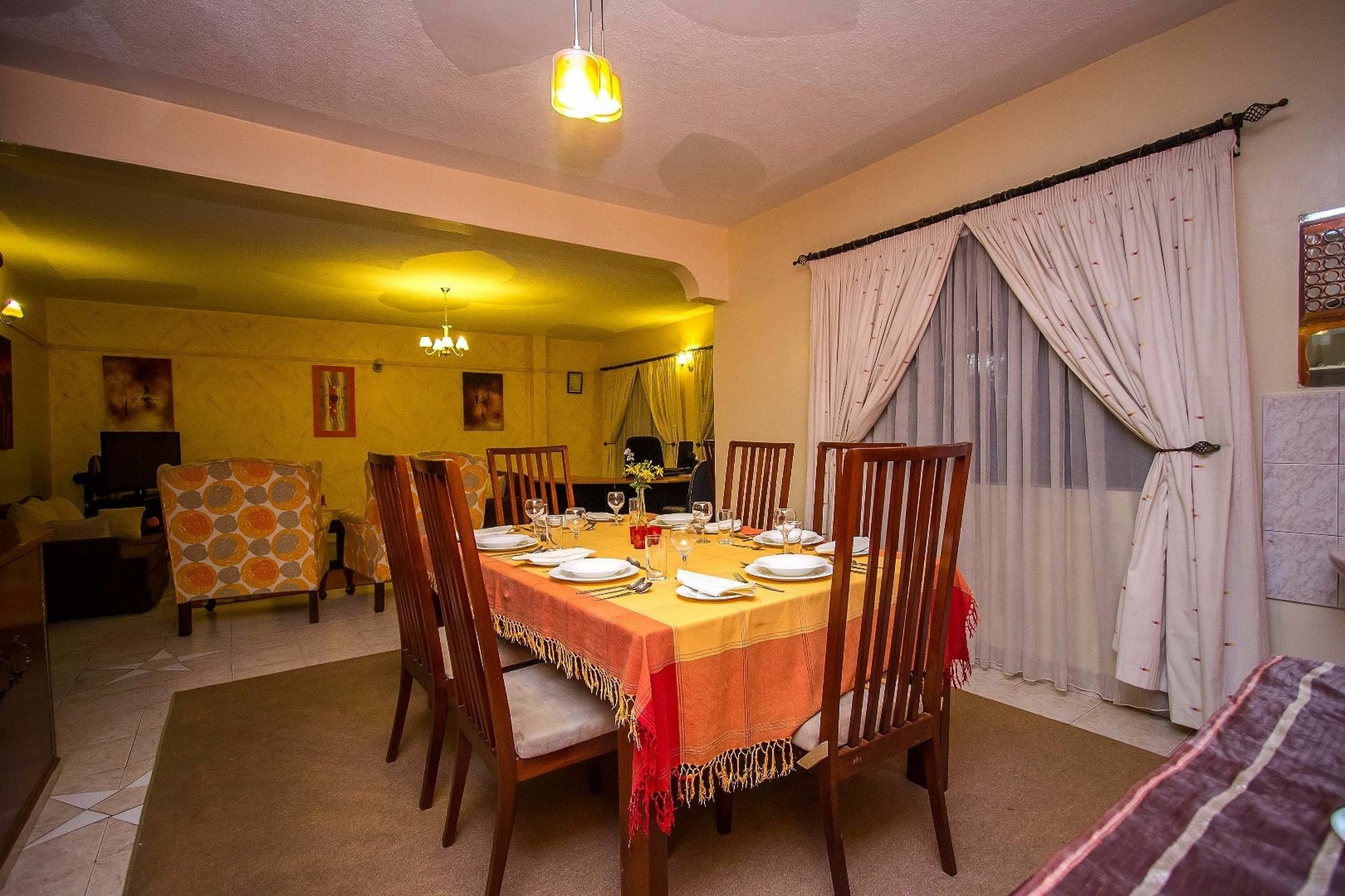 Magnolia Pine Bed & Breakfast Nairobi Bagian luar foto